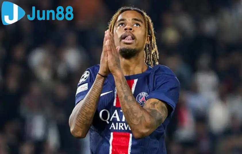 Barcola đã ghi 21 bàn thắng và kiến tạo trong mùa 2024/25, trở thành nhân tố chủ chốt trên hàng công Barcola đã ghi 21 bàn thắng và kiến tạo trong mùa 2024/25, trở thành nhân tố chủ chốt trên hàng công