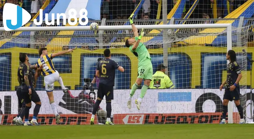 Cận cảnh siêu phẩm của Di Maria. (Ảnh: Nền tảng X) Cận cảnh siêu phẩm của Di Maria. (Ảnh: Nền tảng X)