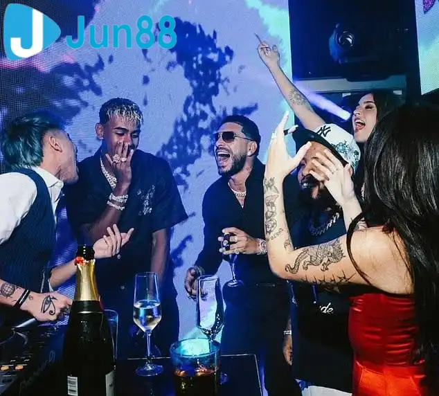 Tiệc sinh nhật gây nhiều chú ý của Yamal. (Ảnh: The Sun) Tiệc sinh nhật gây nhiều chú ý của Yamal. (Ảnh: The Sun)