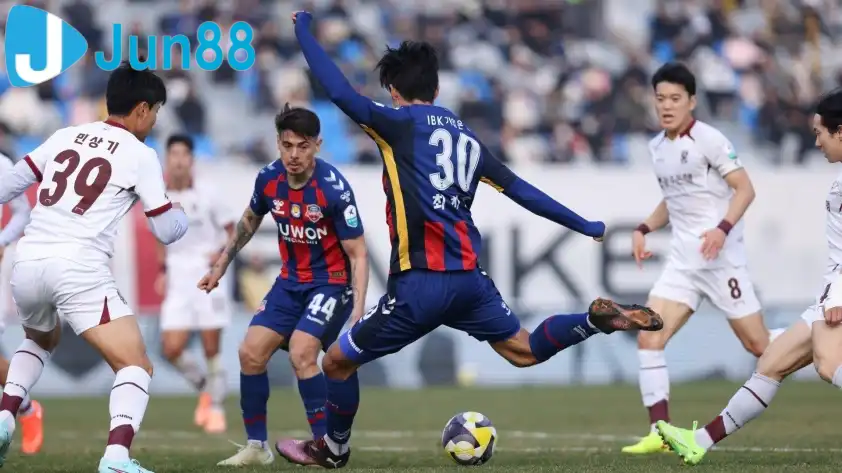 Suwon FC được đánh giá cao hơn ở trận đấu này. Suwon FC được đánh giá cao hơn ở trận đấu này.